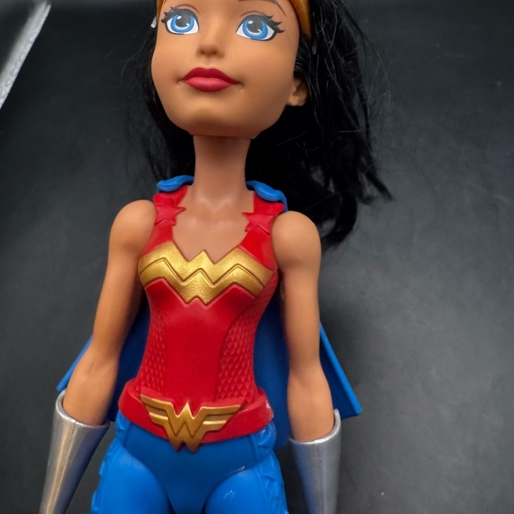 Mattel DC Super Hero Girls 12" Training Action Wonder Woman Doll Blue Red Outfit - Picture 9 of 9